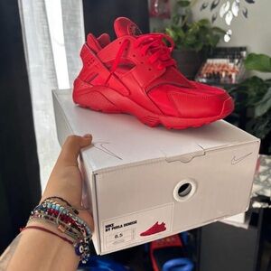 Red Nike Huarache